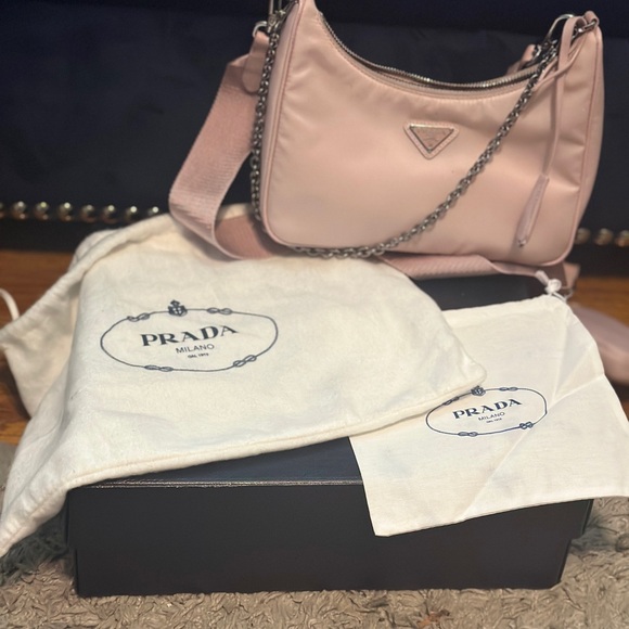 NEW Prada Re-Edition 2005 Re-Nylon bag LIMITED EDITION COLOR! - Picture 6 of 9